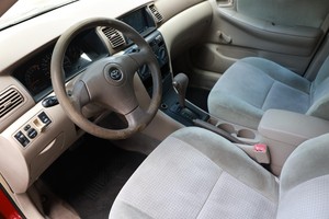 MEJOR OFERTA TOYOTA COROLLA CE 2005, SEDÁN DE 4 PUERTAS, TRANSMISIÓN AUTOMÁTICA, 4 CILINDROS - Product Image 2