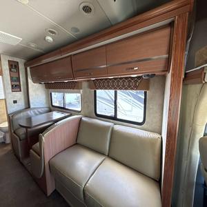 Winnebago View 2-4-M d'occasion de 2012 à vendre - Product Image 1