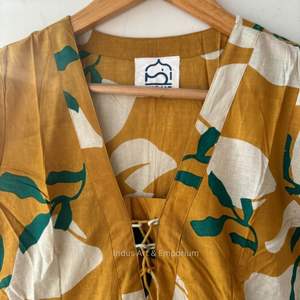 Hermoso vestido estampado de bloque de algodón floral amarillo vestido para ropa informal vestido estampado de bloque de mano - Product Image 2