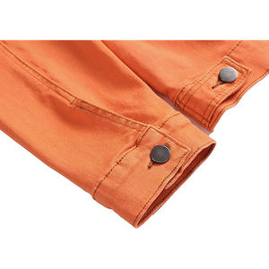 Veste en jean vintage légère et personnalisée pour hommes confortable avec broderie boutonnée à plusieurs poches pour l'hiver - Product Image 4