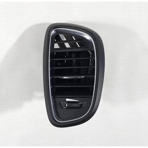 Grille d'aération du tableau de bord côté droit RENAULT Scenic Série 687605833R (16>) - Product Image 1
