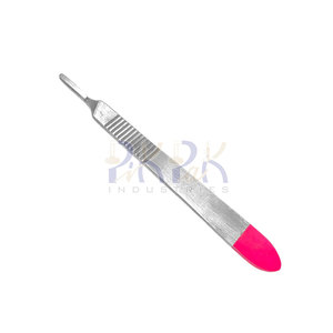 Poignée de scalpel d'acier inoxydable d'instruments chirurgicaux manuels approuvés de la CE fabriquée au Pakistan - Product Image 6