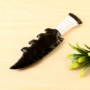 Cuchillo Athame Negro de Obsidiana, Piedra Preciosa, Hoja de Fantasía Flinted, Calidad Premium, Tallado a Mano, Tacto Real, Dentado, Regalo Wicca, 5-6 Pulgadas - Product Image 1