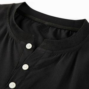 ชุดกางเกงขาสั้นผ้าคอตตอนและเสื้อยืดแนวสตรีทของผู้ชายชุดฤดูร้อนสไตล์สตรีทแบบสองชิ้นแบบออกแบบได้ตามต้องการ - Product Image 6