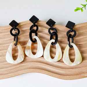 Pendientes colgantes de cuerno de búfalo hechos a mano de alta calidad artesanías naturales clásicas superventas únicos e inusuales - Product Image 4