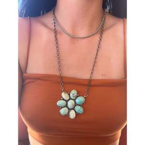 Collier en forme de fleur en turquoise et argent sterling Jeff James Carico Lake - Product Image 2