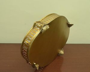 Bandeja de servir de metal con acabado dorado antiguo, bandeja de servir de metal para servir té y aperitivos, bandeja de servir elegante para bodas y eventos - Product Image 3
