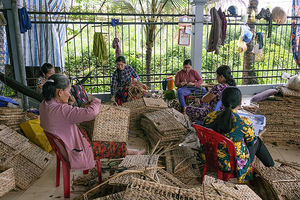 ตะกร้าถาดผักตบชวาสานด้วยมือคุณภาพระดับพรีเมียมสำหรับตกแต่งบ้านอย่างใส่ใจสิ่งแวดล้อมจากดอกบัวสีฟ้าเวียดนาม - Product Image 6