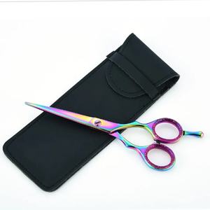 Tijeras de Peluquería Profesionales Hechas a Mano de Acero Inoxidable, Borde Liso, Color Plateado, para Uso Doméstico y Corte de Cabello - Product Image 1