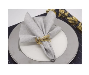 Anneau de serviette en métal, accessoire de décoration de table, style artisanal, porte-serviettes pour une mise en place élégante - Product Image 4