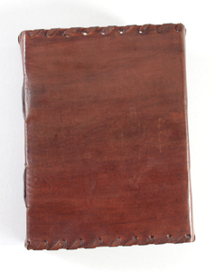 Diario de cuero Buffalo TC encuadernado duro con diseño en relieve que tiene 100 hojas/200 páginas de papeles hechos a mano de algodón reciclado - Product Image 4