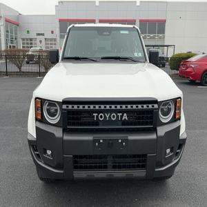 รถยนต์โตโยต้าแลนด์ครุยเซอร์ 4WD SUV ครอสโอเวอร์ ปี 2024 มือสอง สภาพดี - Product Image 1