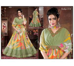 Ensemble Kurta moderne élégant pour femmes en coton indien/pakistanais, tissu doux, fluide et confortable, style culturel quotidien - Product Image 6