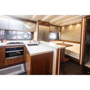 เรือยอชท์ Sunseeker Predator 74 ปี 2020 มือสอง หรูหรา ทำจากไฟเบอร์กลาส ใช้เครื่องยนต์แก๊ส ความเร็ว 35-40 นอต - Product Image 3