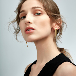 Pendientes Largos Triangulares Punk de Acero Inoxidable Chapado en Oro de <span class=keywords><strong>18K</strong></span> de Alta Calidad, Modelo E5151 - Product Image 6