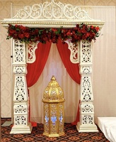 Mandap blanc élégant, facile à assembler, en fibre, style Haveli, scène carrée, grand mandap extérieur Bollywood pour mariages en destination