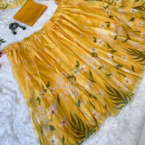 Hermosa última colección Lehenga con hermoso estampado floral - Product Image 1