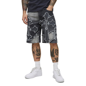 Zweifarbige Gothic Cross Patch <span class=keywords><strong>Denim</strong></span> Shorts für Männer Streetwear Raw Edge Benutzer definierte ausgefranste Stickerei Loose Fit Hip Hop Summer Jorts OEM - Product Image 1