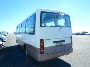 AUTOBÚS CIVIL USADO 2002 RHD - Product Image 3