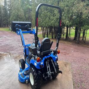 รถแทรกเตอร์ล้อยางขายส่ง 40 แรงม้า ขับเคลื่อน 4 ล้อ รุ่นใหม่ -Hollands Workmaster 25S รถแทรกเตอร์สำหรับงานเกษตร พร้อมที่ตักด้านหน้า ระบบเกียร์ ระบบส่งกำลัง มอเตอร์ปั๊มสำหรับเครื่องยนต์ดีเซล - Product Image 2