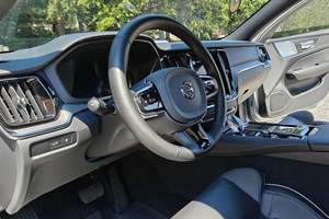 VOLVO V60 RECHARGE POLESTAR ENGINEERED 2024 d'occasion, conduite à gauche/droite - Product Image 3