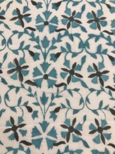 ผ้าฝ้ายพิมพ์ลายด้วยมือ ลายดอกไม้เรขาคณิต |   ผ้าทอสีเขียวอมฟ้าและสีดำแบบอินเดีย - Product Image 2