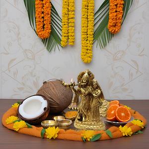 พระกฤษณะทองเหลืองพร้อมประติมากรรมนกยูงดีไซน์ทันสมัยยืนบนบัลลังก์สำหรับสำนักงานที่บ้านหรือสัญลักษณ์ของวัดเพื่อพระเจ้าแห่งความรัก - Product Image 4