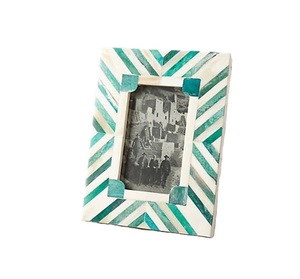 Cadre photo incrusté d'os et de résine de Style classique Cadre photo fabriqué à la main Décoration murale et de table de bureau à domicile pour des souvenirs éternels - Product Image 2