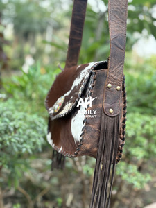 กระเป๋าหนังวัวแท้แบบสะพายข้าง สายเดี่ยว สไตล์ตะวันตก งานแฮนด์เมด แต่งพู่หนัง สำหรับผู้หญิง กระเป๋าหนังแท้ขนาดเล็กแบบซ่อน  ชุดกระเป๋าใหม่ล่าสุด - Product Image 3