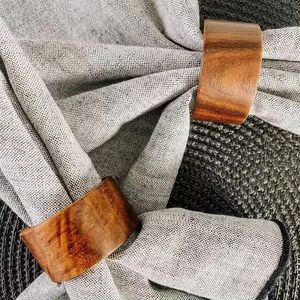 Design impressionnant porte-serviette en bois de manguier marron fini en 2 pièces pour la décoration intérieure et la décoration de table de mariage - Product Image 1