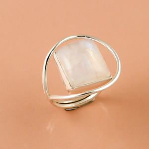 แหวนพลอยไคยาไนต์ธรรมชาติสีเงินสเตอร์ลิง925การออกแบบที่เป็นเอกลักษณ์ของผู้หญิงเครื่องประดับชั้นดีสไตล์คลาสสิกสำหรับงานแต่งงานและงานปาร์ตี้ - Product Image 4