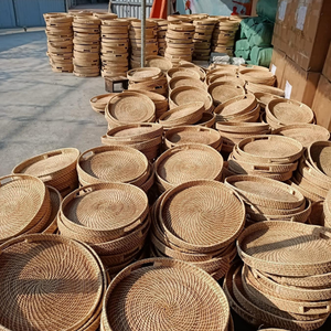 Sets de table ronds en bambou tressé de style américain, écologiques et chics, et assiettes de présentation tressées pour la salle à manger à domicile - Product Image 6