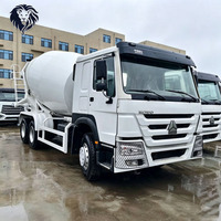 Camion malaxeur à béton HOWO Sinotruk 6x4 12m³ haute capacité pour travaux lourds, véhicule de construction