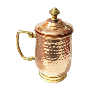 Taza lisa de cobre puro de excelente calidad con asa para beber agua y café disponible a precio a granel - Product Image 5