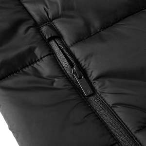 Veste matelassée pliable pour homme Disponible en deux couleurs Noir et Marine avec fermeture éclair intégrale et patch - Product Image 4