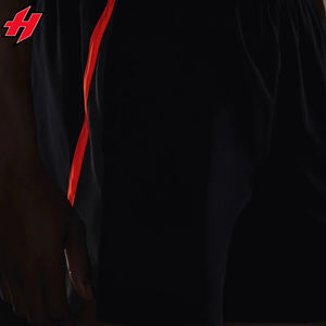 MOQ bajo logotipo personalizado verano ropa deportiva atlética entrenamiento pantalones cortos de una sola capa hombres gimnasio pantalones cortos para correr - Product Image 2