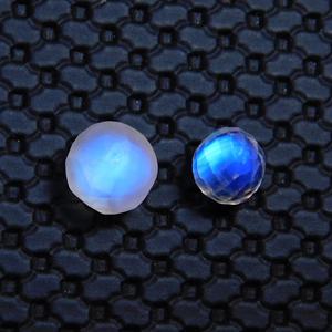 Pierre de lune arc-en-ciel de forme ronde, 8MM, panneau de contrôle à dos plat, cristal de guérison Semi-précieuse, arc-en-ciel feu bleu naturel - Product Image 1