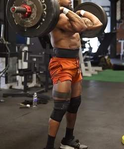 ชุดกีฬาฤดูหนาวไซส์ใหญ่ลดราคาพิเศษ เสื้อยืดออกกำลังกายพร้อมกางเกงขาสั้นเข้าชุดสำหรับผู้ชาย - Product Image 5