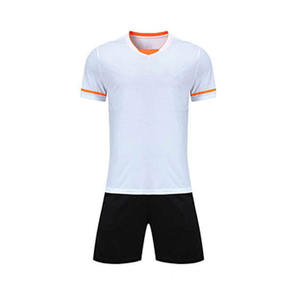Uniforme de football de services OEM avec qualité supérieure et prix bon marché propre logo impression dernier design Uniforme de football - Product Image 1