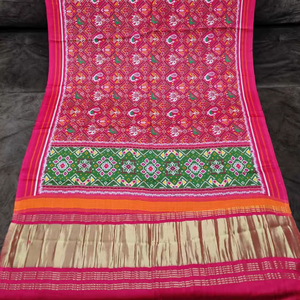 Belle dupatta en pure soie légère et lourde avec bandhej imprimé partout à la mode pour les adultes - Product Image 1