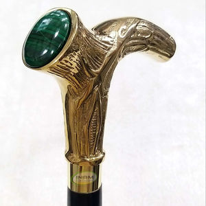 Bastón de madera hecho a mano con mango de latón y punta de hierro para senderismo y actividades al aire libre - Product Image 1