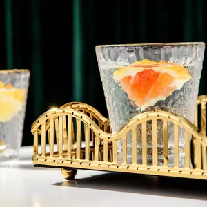 Plateau de service à cadre en laiton de la meilleure qualité avec base en verre design fantaisie pour la maison hôtels et restaurants côté or pour tapis et coussinets - Product Image 4