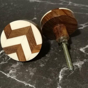 IMPRX Bouton en bois rond en résine fabriqué à la main pour portes de tiroirs d'armoires de cuisine-Tous les types! Love Style Souvenirs Prix réduit! - Product Image 1