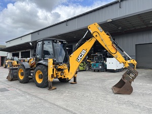 Retroexcavadora JCB 4CX U4594 en Venta, Carga Nominal de 15 Toneladas, Potencia de 75 KW, Bomba Hidráulica HYDAC, Motor y Caja de Cambios - Product Image 4