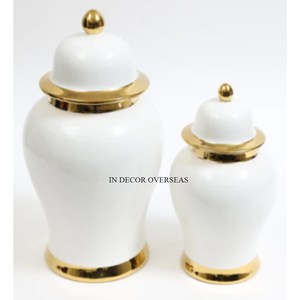 Look attrayant couleur blanche enduit de poudre Vase et pot de gingembre en céramique de haute qualité avec concepteur unique plaqué or - Product Image 1