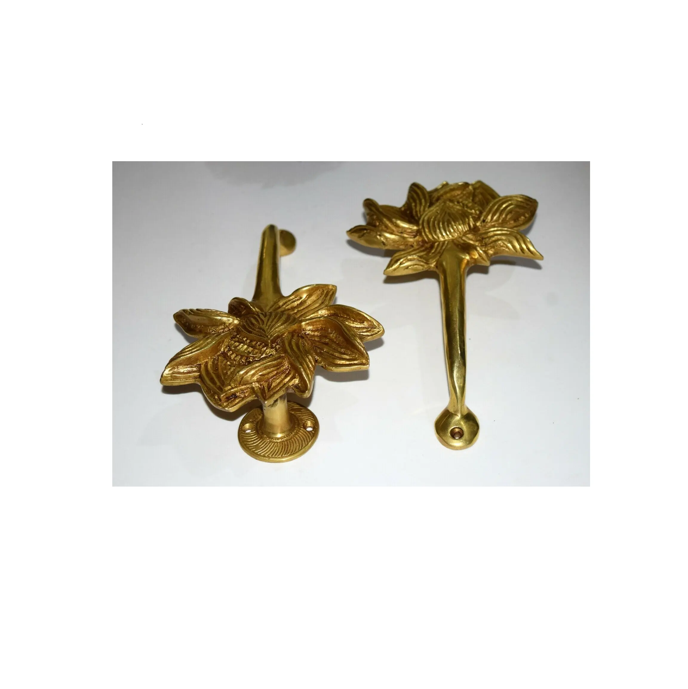 Nouvelle poignée de porte en laiton élégante poignée de conception de fleur de lotus poignée de porte en laiton doré taille personnalisée et vente