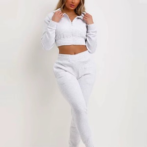 Vente en gros 2025 Prix bas Vêtements pour femmes Ensembles de jogging personnalisés Vêtements pour femmes Crop top Ensemble de survêtement pour femmes - Product Image 2