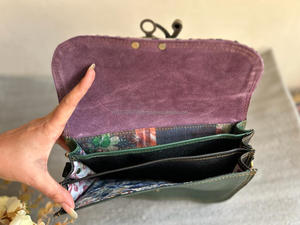 กระเป๋าถือวินเทจสำหรับผู้หญิงคุณภาพสูงมีสไตล์ตะวันตกพิมพ์ลายสัตว์หลากหลายรีไซเคิลกระเป๋าสะพายข้างหนังขนสัตว์ไนลอนสีสันสดใสล็อคด้านข้าง - Product Image 6