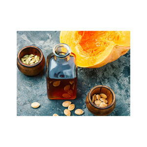 น้ํามันเมล็ดฟักทองที่ผ่านการรับรองผู้ผลิตน้ํามันผู้ให้บริการธรรมชาติ 100% สกัดเย็นในอินเดีย - Product Image 1