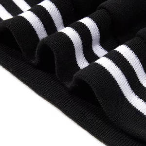 Veste de baseball vintage au style unique, veste sportive rétro surdimensionnée avec inscription noire et blanche - Product Image 3